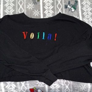 Black “Viola!” Long Sleeve Cropped Shirt